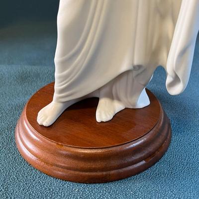 CHRISTUS STATUE BISQUE-LIKE FIGURAL WOOD BASE