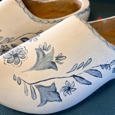 BLUE WHITE CLOMPENS LIFE-SIZE WOODEN  SHOES