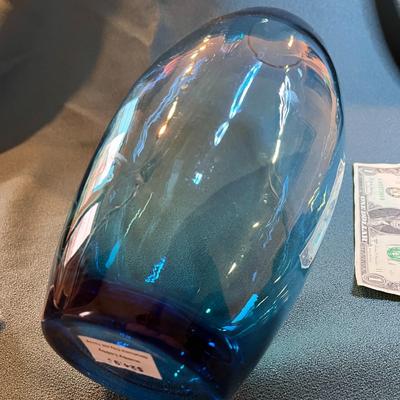 BEAUTIFUL 12â€ TALL BLUE GLASS TAPERED VASE