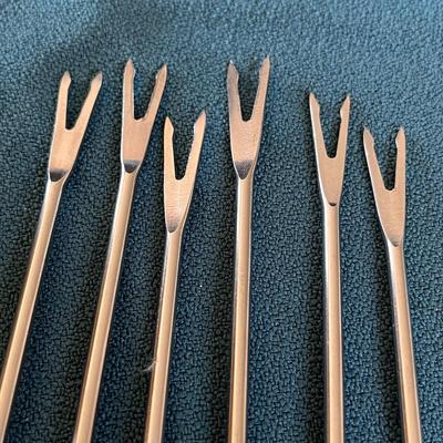 COLORFUL SET OF 6 FONDUE FORKS 