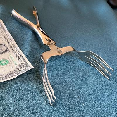 VINTAGE â€œPOPEILâ€ GRABBER TONGS 10â€ LONG