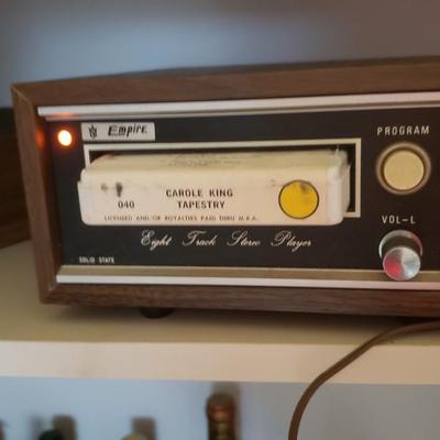 8 track stereo with 2 speakers