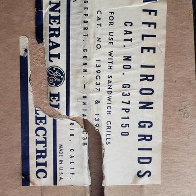 Vintage General Electric waffle iron maker