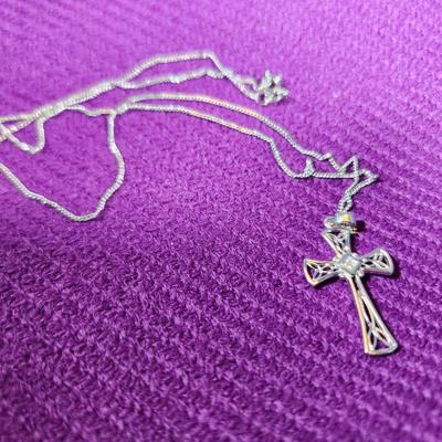 Sterling 18-Inch Woven Chain with Crucifix with Diamond Chip