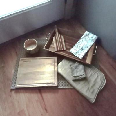 WOODEN TRAY-CUTTING BOARD-BOWL-SISLE RUG AND MORE