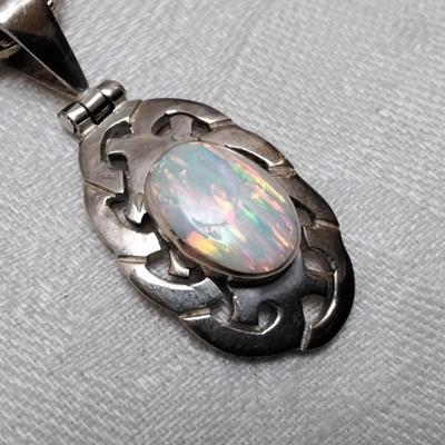 Vintage Mexico Opal 950 Silver On 19