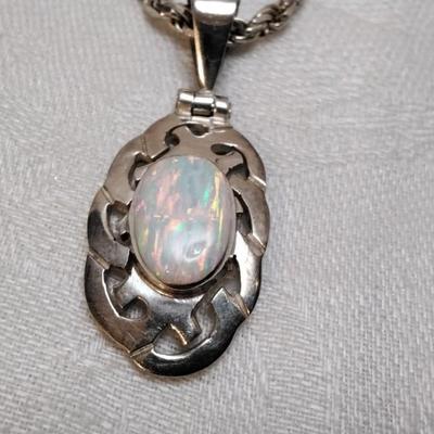 Vintage Mexico Opal 950 Silver On 19