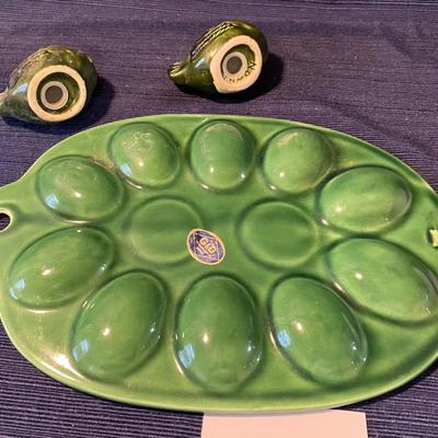 Vintage Green Egg Plate W/Chicken Shakers