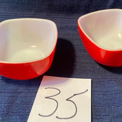 2 Vintage Red  7 oz Ovenware
