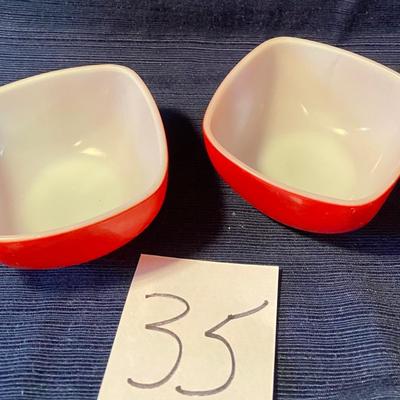 2 Vintage Red  7 oz Ovenware