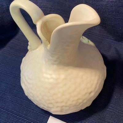 Vintage 1930s wells Pottery Pitcher