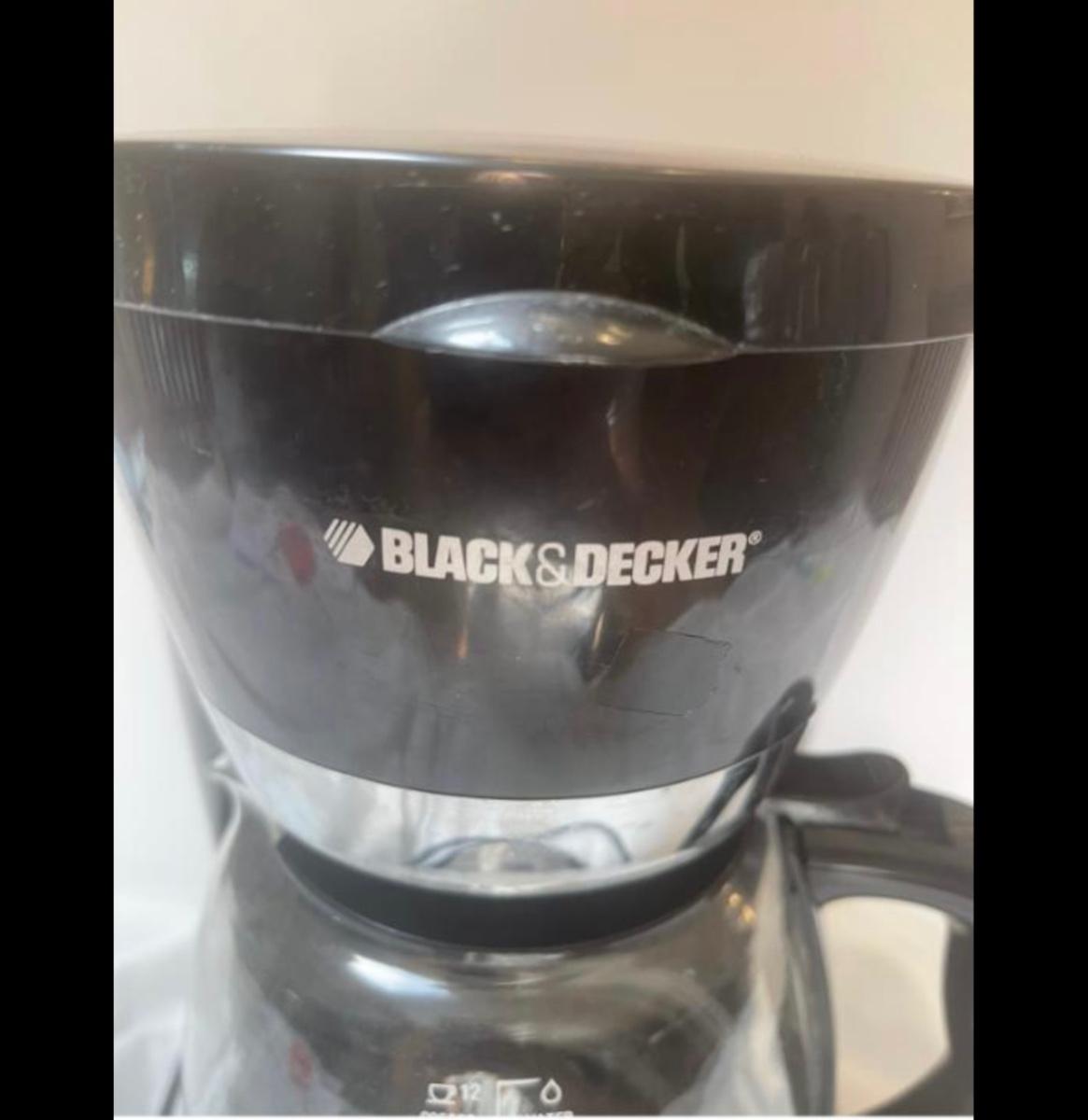 Black and Decker 12 cup programable coffee maker. Like new. Barely used