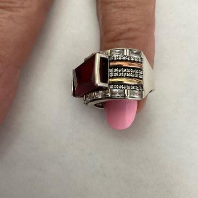 10kT Gold Ring with large Ruby