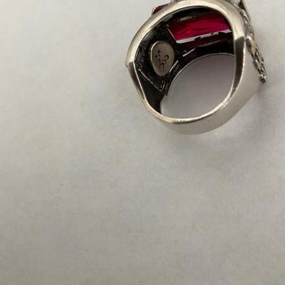10kT Gold Ring with large Ruby