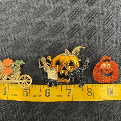 Vintage lot 3 Halloween pins
