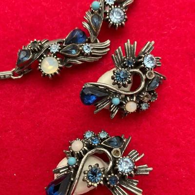Vintage Florenza Necklace  and earrings.