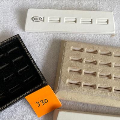 Lot of Ring Displays