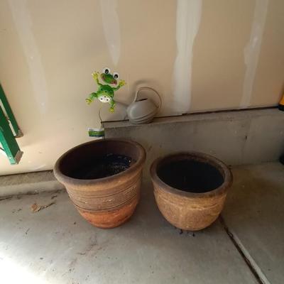 TWO PLANTING POTS AND WATERING CAN