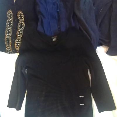 LADIES NAME BRAND SWEATERS EDDIE BAUER-TOMMY HILFIGER-ESPERANTO AND OTHERS