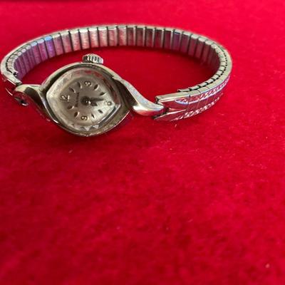 Vintage BULOVA Watch/.  Works