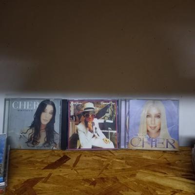 MUSIC ON CD CHER-EAGLES-ELTON JOHN-RICKY MARTIN AND OTHERS