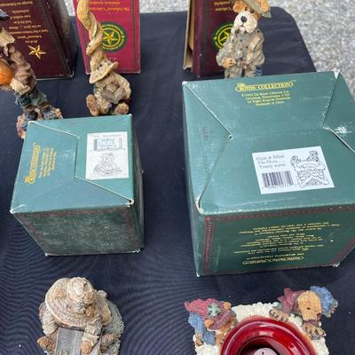 Lot 167 - 16 Boyds Bear Collection with boxes