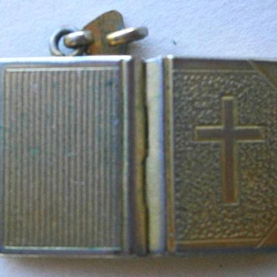 Religious Locket Containing The Lord's Prayer