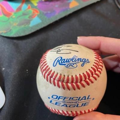 Lot 171 - Signed Baseball
