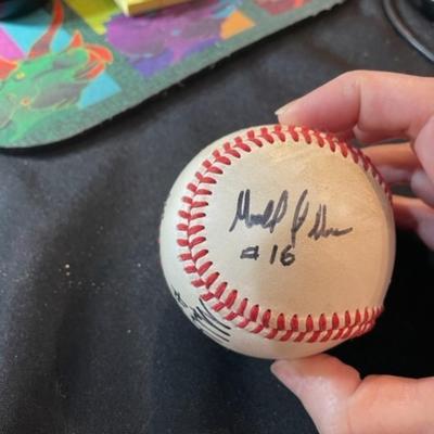 Lot 171 - Signed Baseball