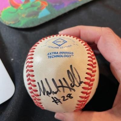 Lot 171 - Signed Baseball