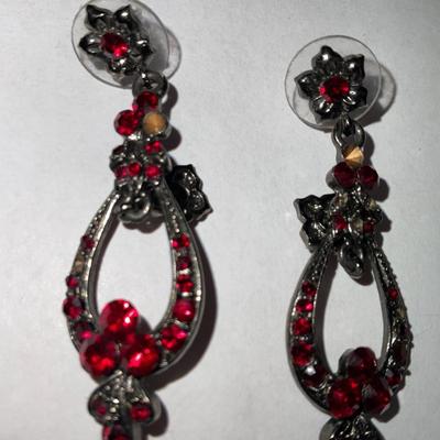 Beautiful earrings Vintage