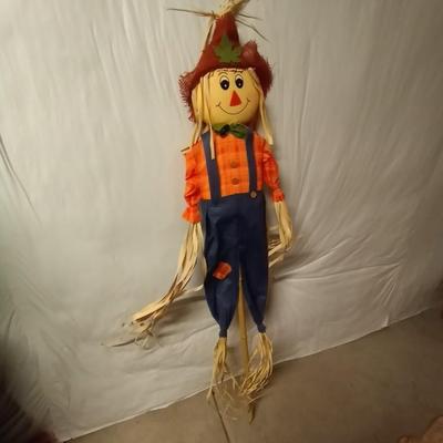 STICK SCARECROWS AND CLOTH WELCOME