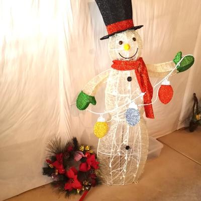 LIGHTED YARD SNOWMAN AND WREATH