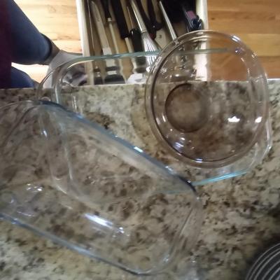COOKING UTENCILS AND GLASS BAKING DISH AND MIXING BOWL
