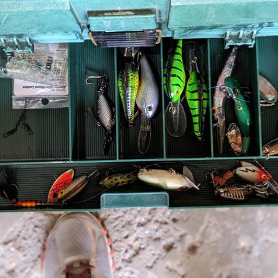 Sweet Tackle Box, Contents included