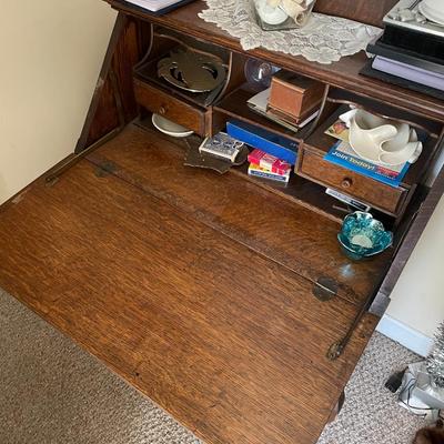 Vintage Oak Desk - Lot 42