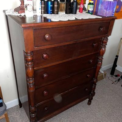Vintage Chest of Drawers - Lot 44
