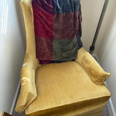 Yelow Chair - Lot 46