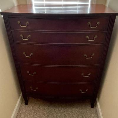 Mahogany Chest of Drawers - Lot 49