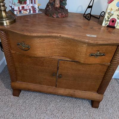 Vintage Oak Wash Stand - Lot 72