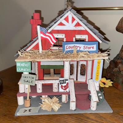 Country Store Decor - Lot 75