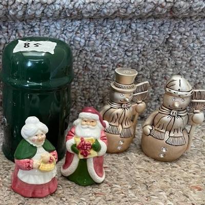 Salt and Pepper sets Christmas Santa Snowman - Lot 85