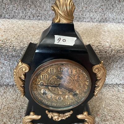 Black and Gold Color Wind Clock with Key - Lot 90