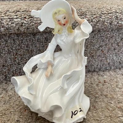 Vintage Lady in White Figurine - Lot 102