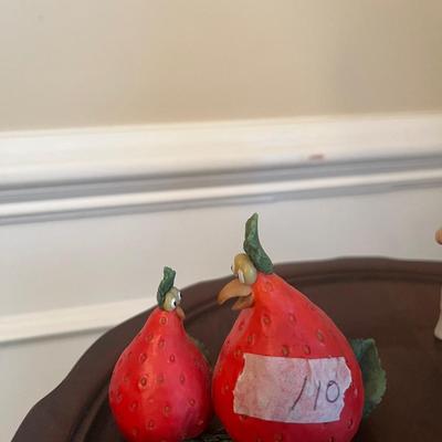 Set of 2 Strawberry Chickens - Lot 110