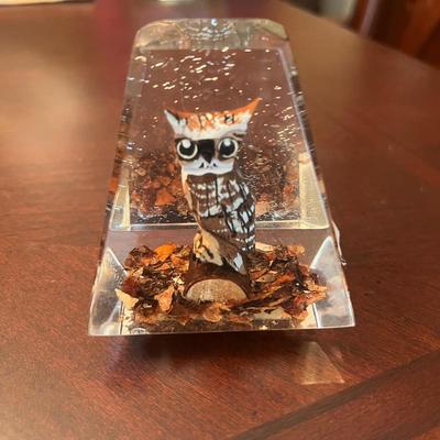 Owl Paper Weight - Lot 123