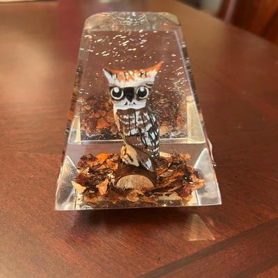 Owl Paper Weight - Lot 123