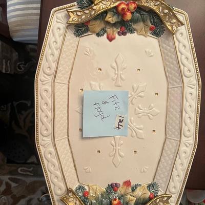 Fitz and Flyod Christmas Tray set - Lot 124