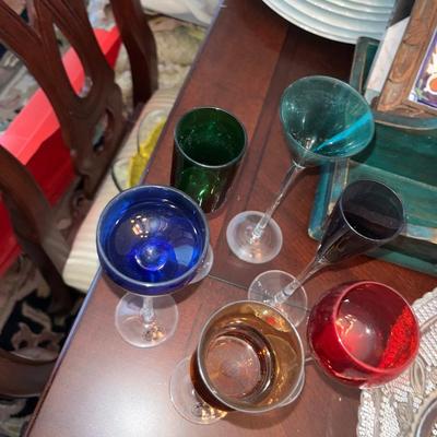 6 Candsticks / Wine Glasses - Lot 126