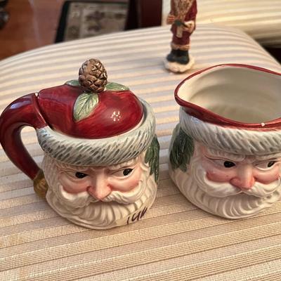 Santa Sugar with Lid and Creamer - Lot 146